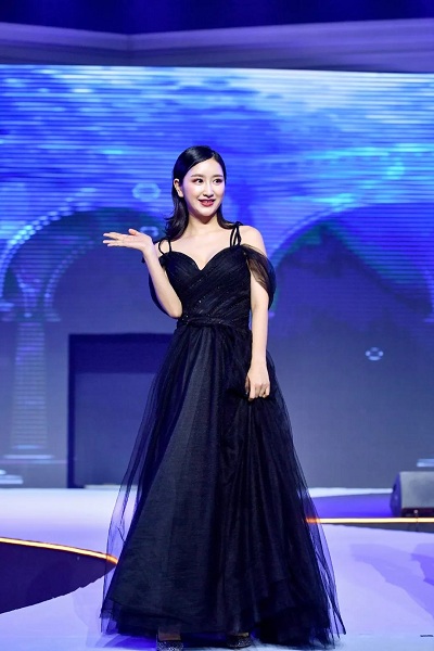上海美萊受邀出席“ALLURA傲胸女王盛典”，獲“2019年度傲諾拉鉑金醫(yī)療機(jī)構(gòu)”稱號(hào)